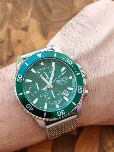 Men's Hugo Boss Analog Green Dial  Watch-1513905